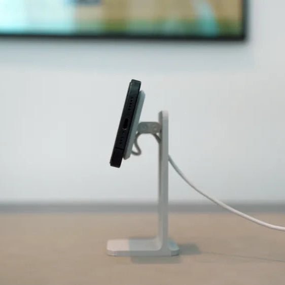 iPhone Studio Stand
