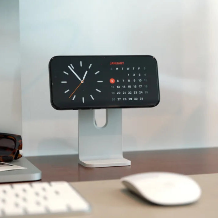 iPhone Studio Stand