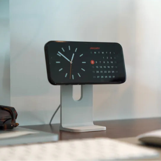 iPhone Studio Stand