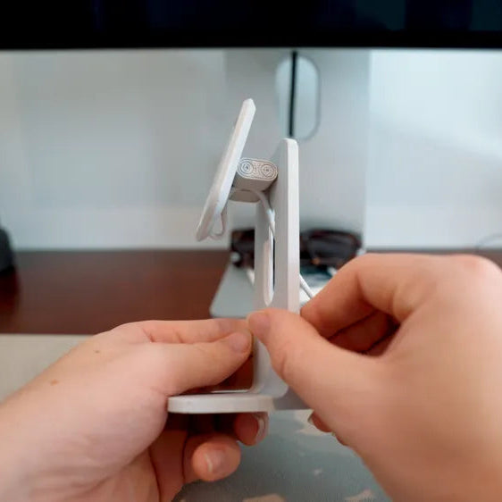 iPhone Studio Stand
