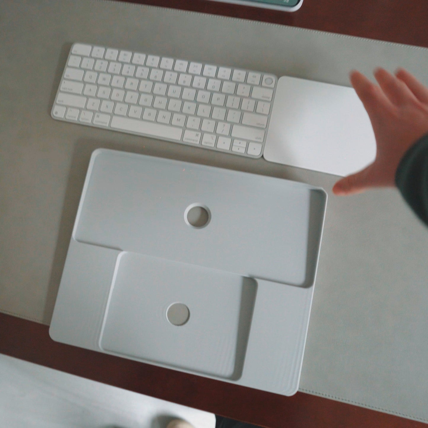 Magic Keyboard & Trackpad Tray