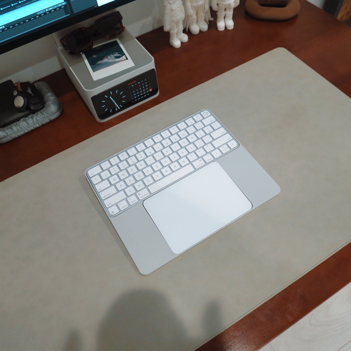 Magic Keyboard & Trackpad Tray